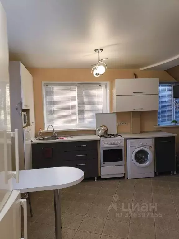 Дом в Татарстан, Набережные Челны ул. Нурми Шарипова (140 м) - Фото 2