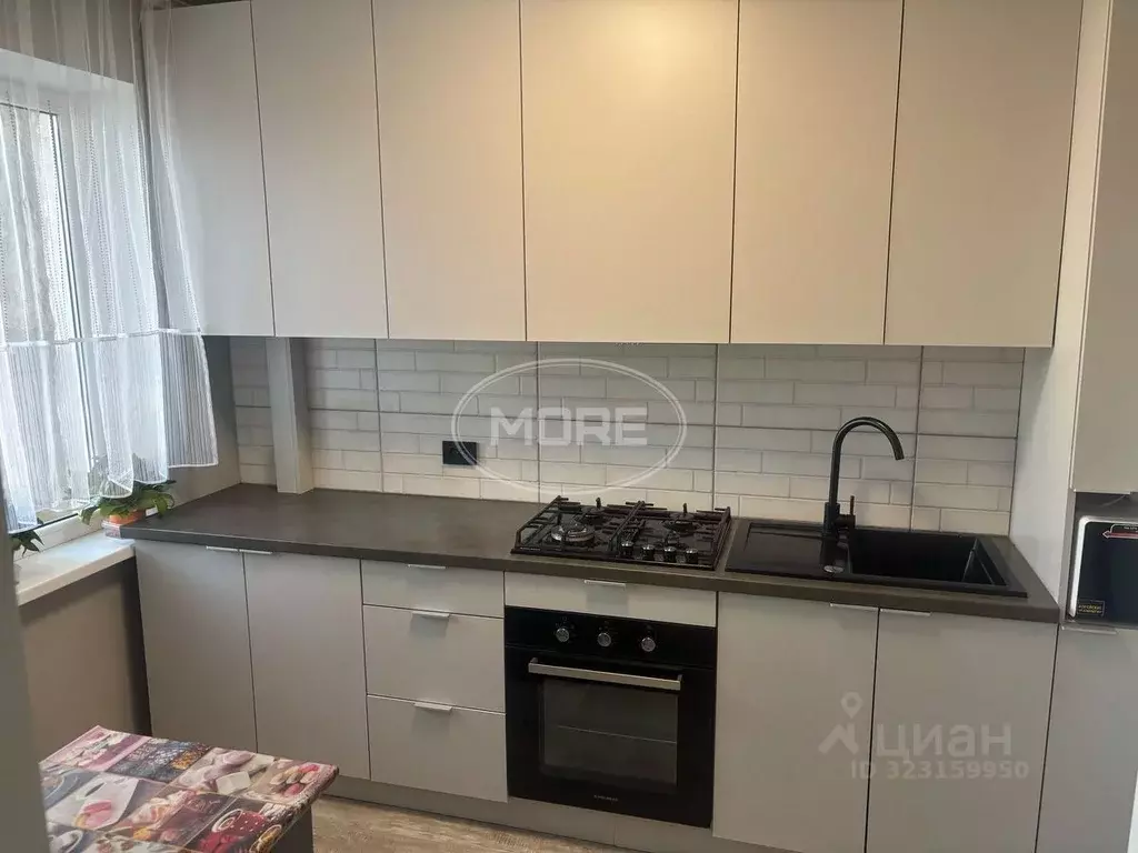 4-к кв. Калининградская область, Калининград ул. Гайдара, 125 (76.0 м) - Фото 0