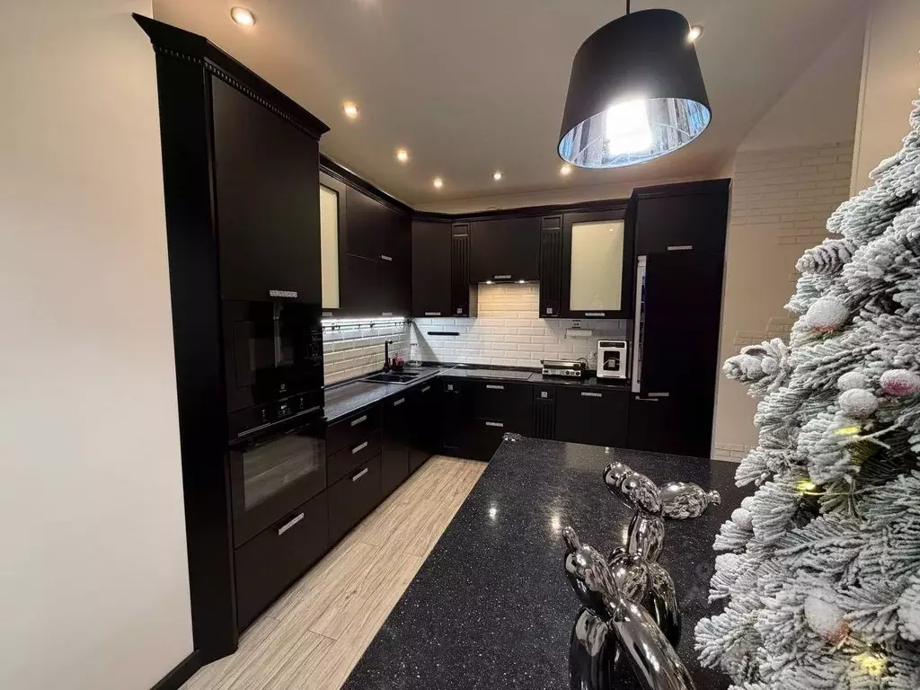 2-к кв. Московская область, Королев Пионерская ул., 30к10 (75.0 м) - Фото 1