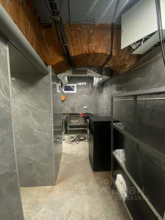 Помещение свободного назначения в Северная Осетия, Владикавказ просп. ... - Фото 1