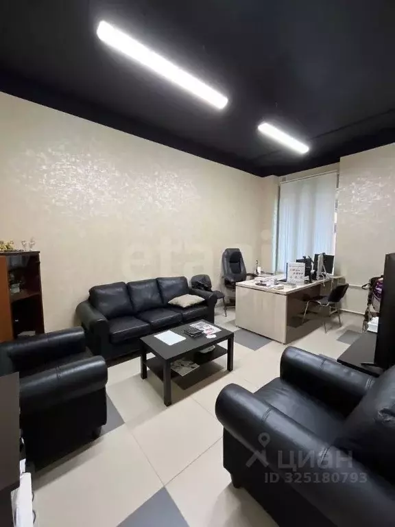 Офис в Московская область, Одинцовский городской округ, Новоивановское ... - Фото 1