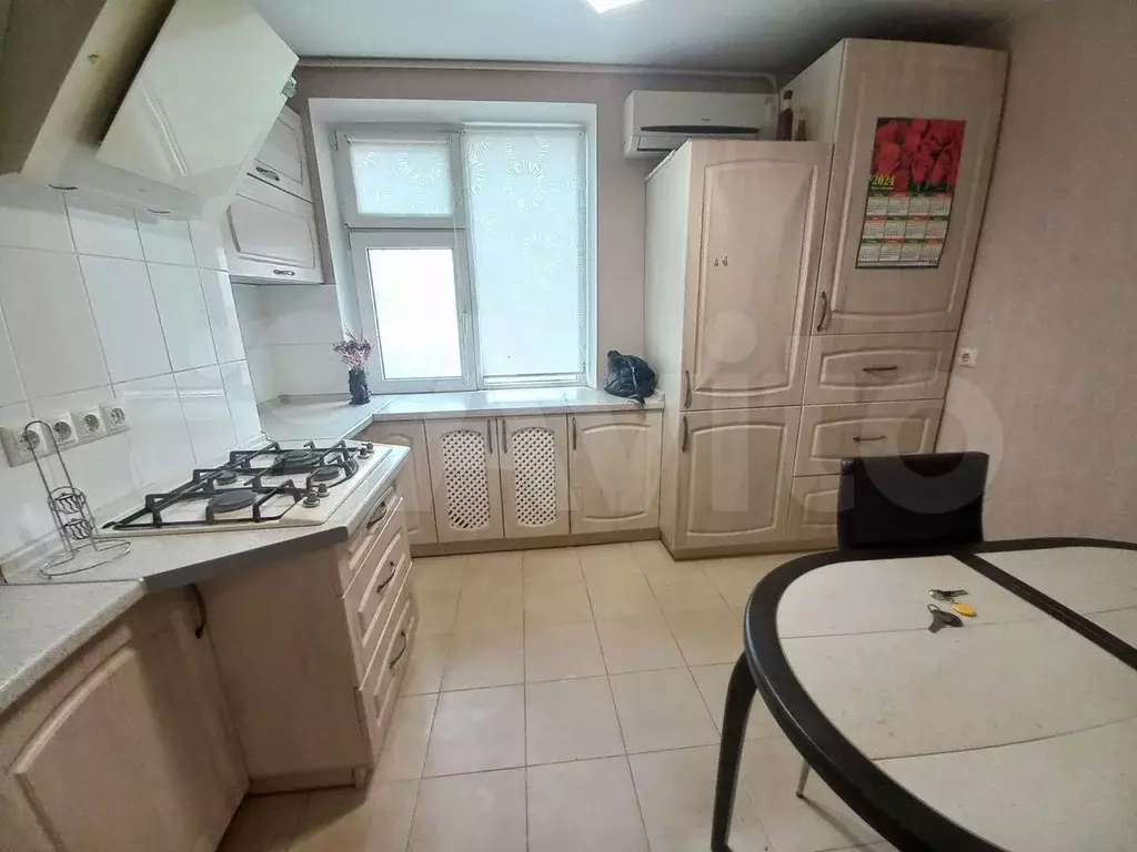 1-к. квартира, 41 м, 2/10 эт. - Фото 1