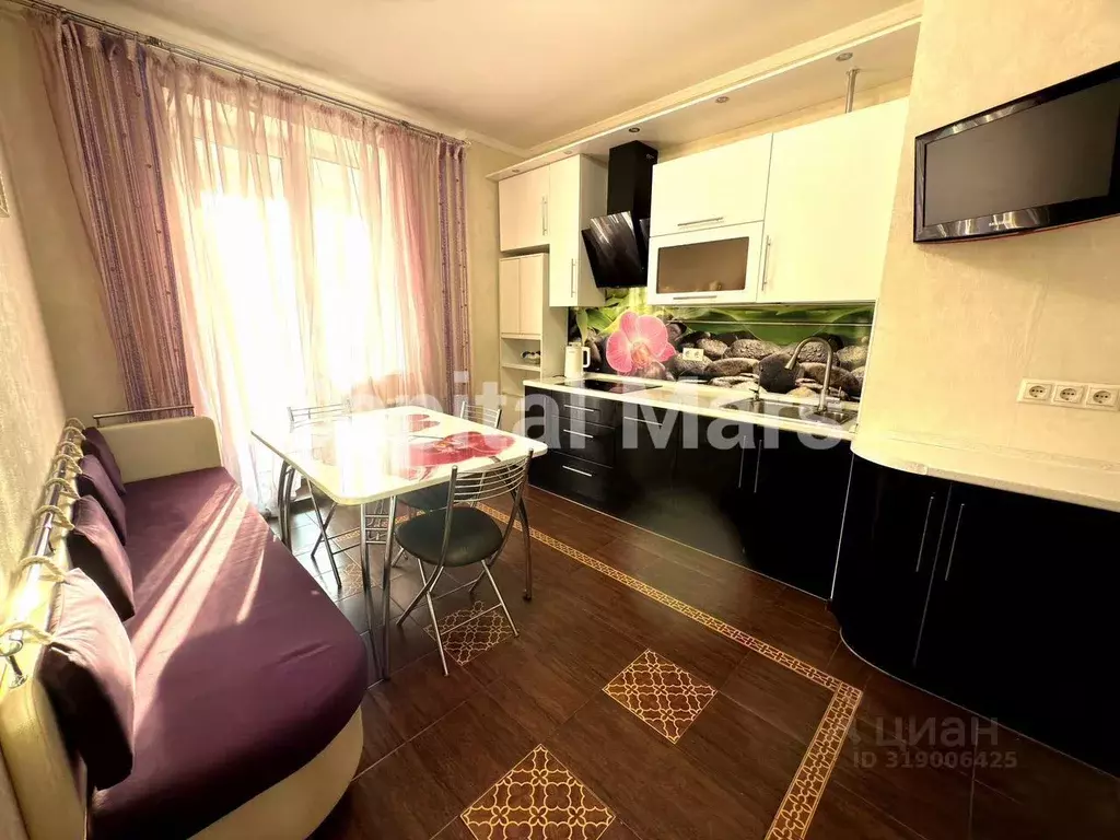 3-к кв. Москва Симферопольский бул., 30к3 (75.0 м) - Фото 0