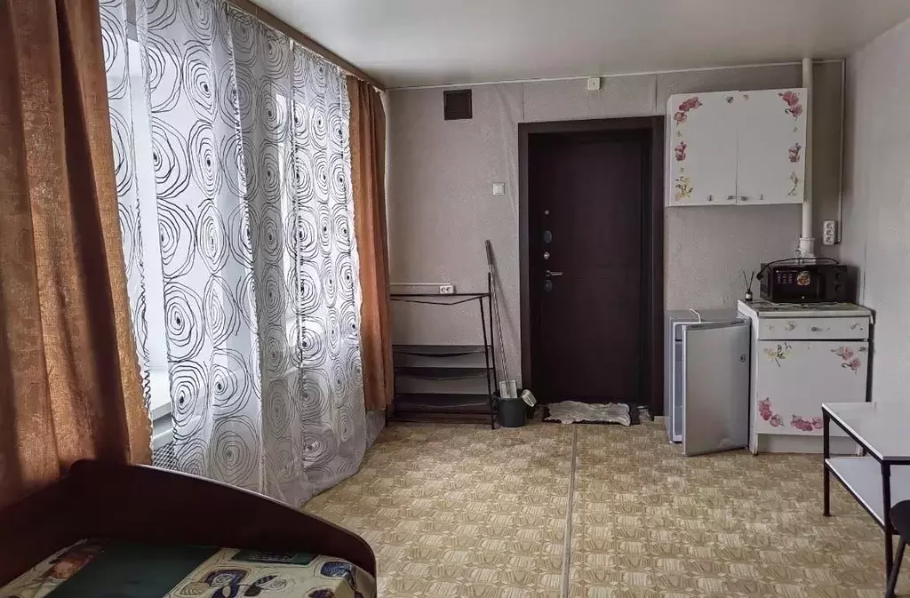 Комната Новосибирская область, Новосибирск ул. Блюхера, 73 (18.0 м) - Фото 2