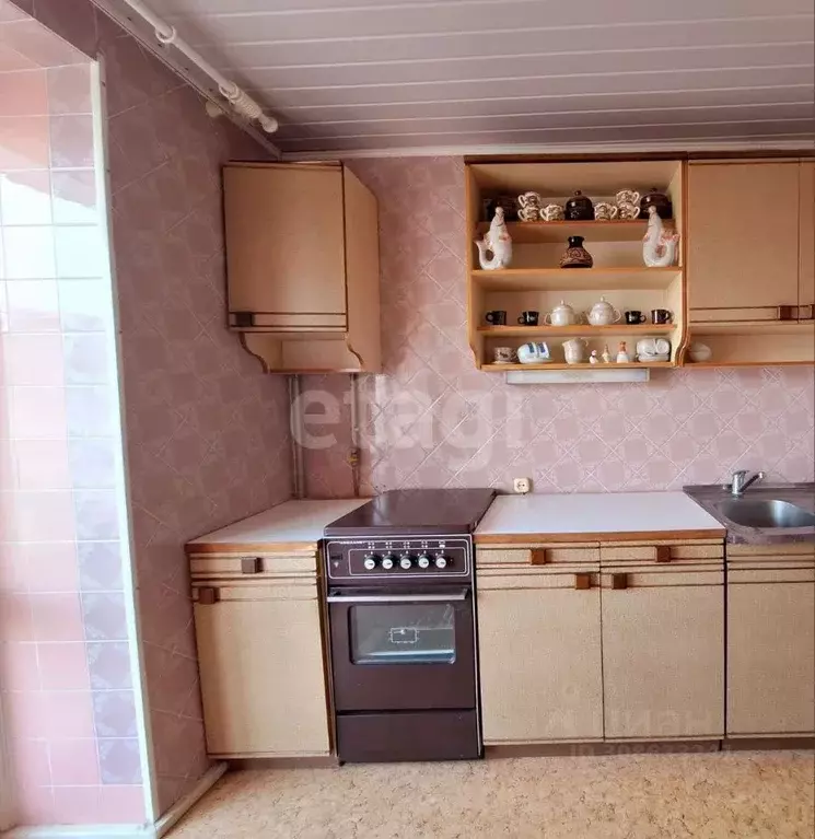 2-к кв. Крым, Сакский район, Новофедоровка пгт ул. Героев (56.0 м) - Фото 1