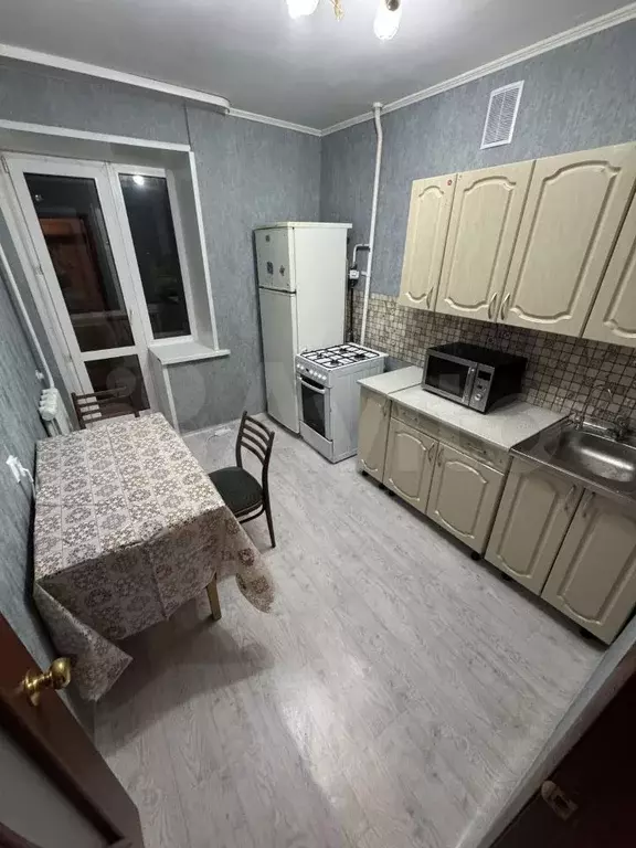 1-к. квартира, 36 м, 4/9 эт. - Фото 0