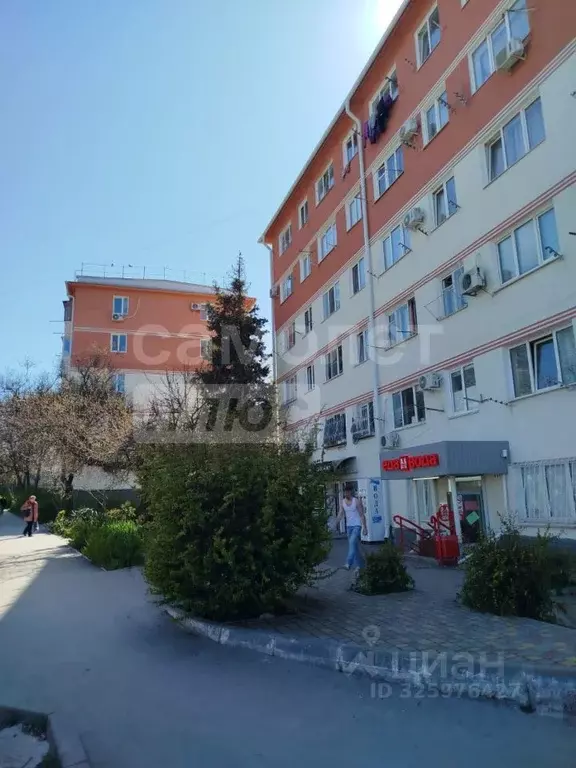 2-к кв. Севастополь ул. Надежды Островской, 9 (41.9 м) - Фото 1