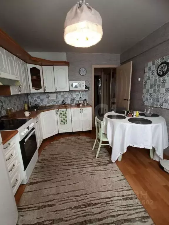 3-к кв. Бурятия, Улан-Удэ ул. Антонова, 4 (65.3 м) - Фото 1