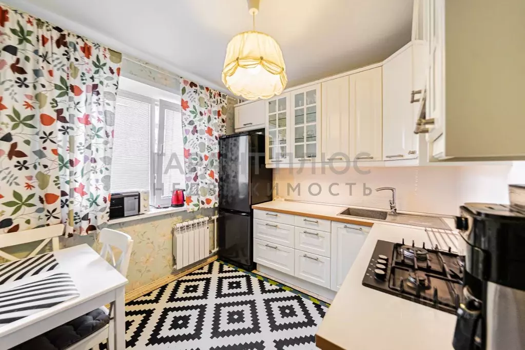 2-к кв. Липецкая область, Липецк Индустриальная ул., 3 (70.0 м) - Фото 1