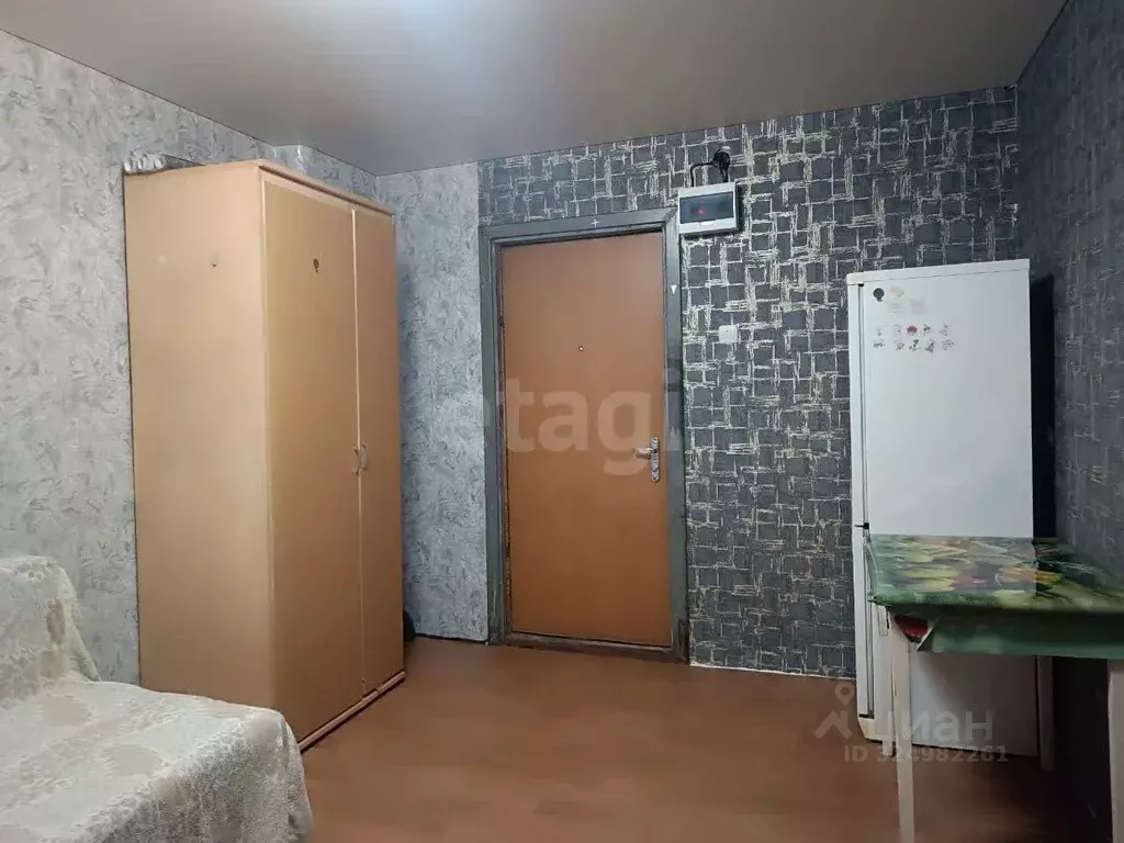 Комната Тюменская область, Тюмень Фабричная ул., 22 (12.7 м) - Фото 1