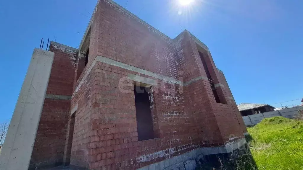 Дом в Ставропольский край, Ставрополь 443-й кв-л,  (415 м) - Фото 1