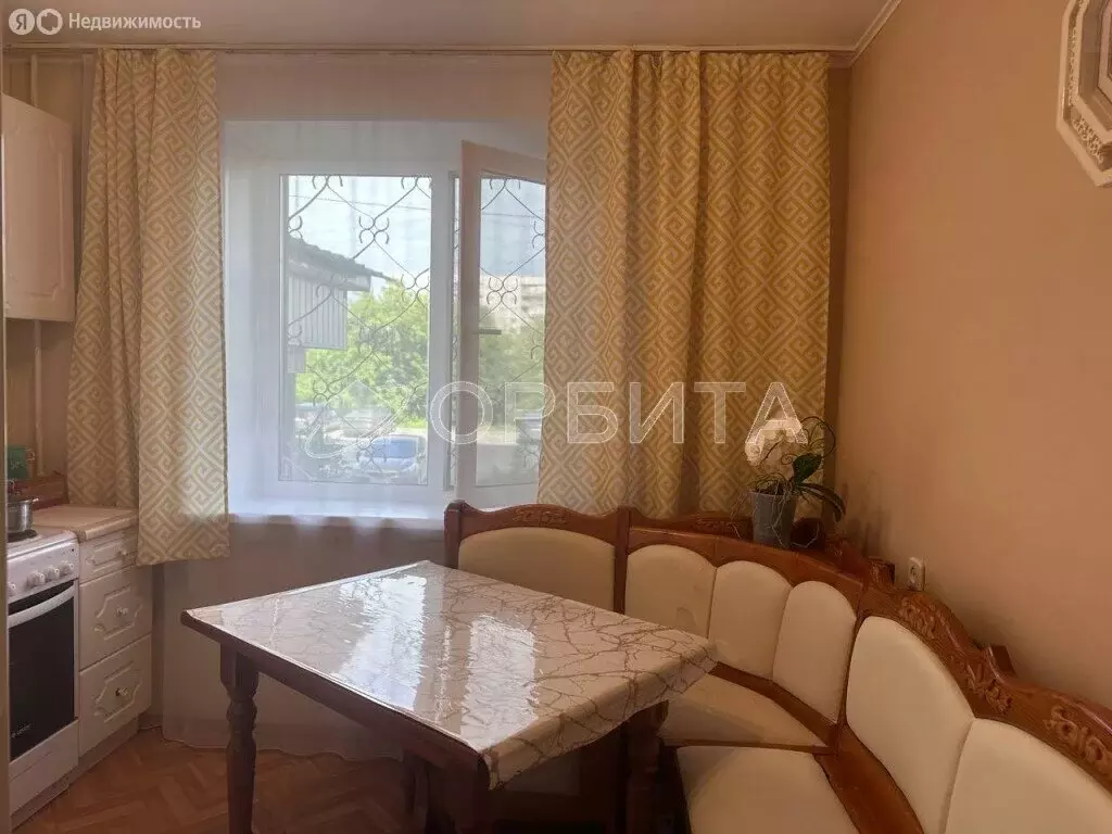 1-комнатная квартира: Тюмень, улица Монтажников, 13А (33.5 м) - Фото 0