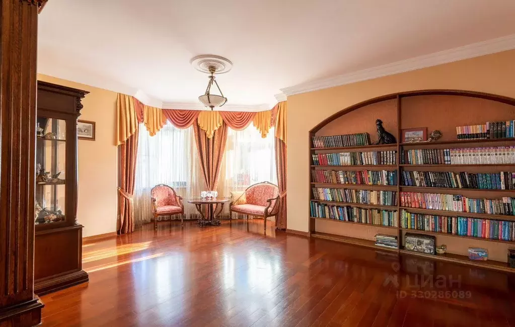 Таунхаус в Санкт-Петербург Глухарская ул., 17К2 (295 м) - Фото 2