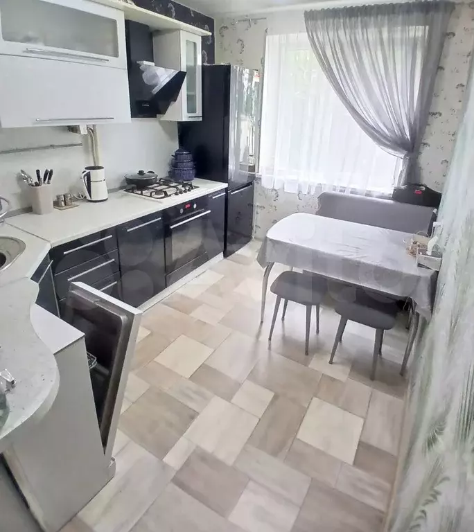 2-к. квартира, 52 м, 2/9 эт. - Фото 0