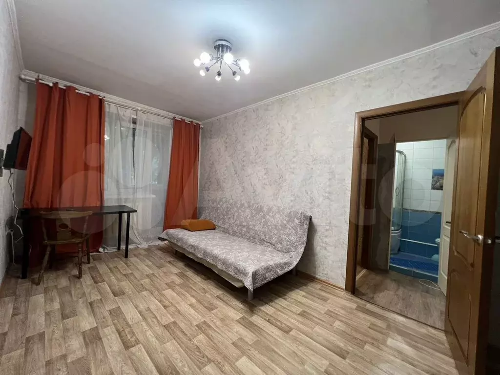 1-к. квартира, 40 м, 1/9 эт. - Фото 1