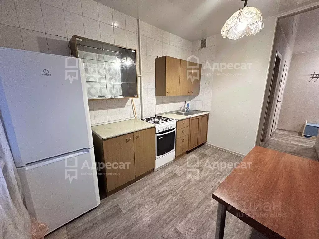 2-к кв. Волгоградская область, Волгоград ул. Репина, 27 (48.0 м) - Фото 1