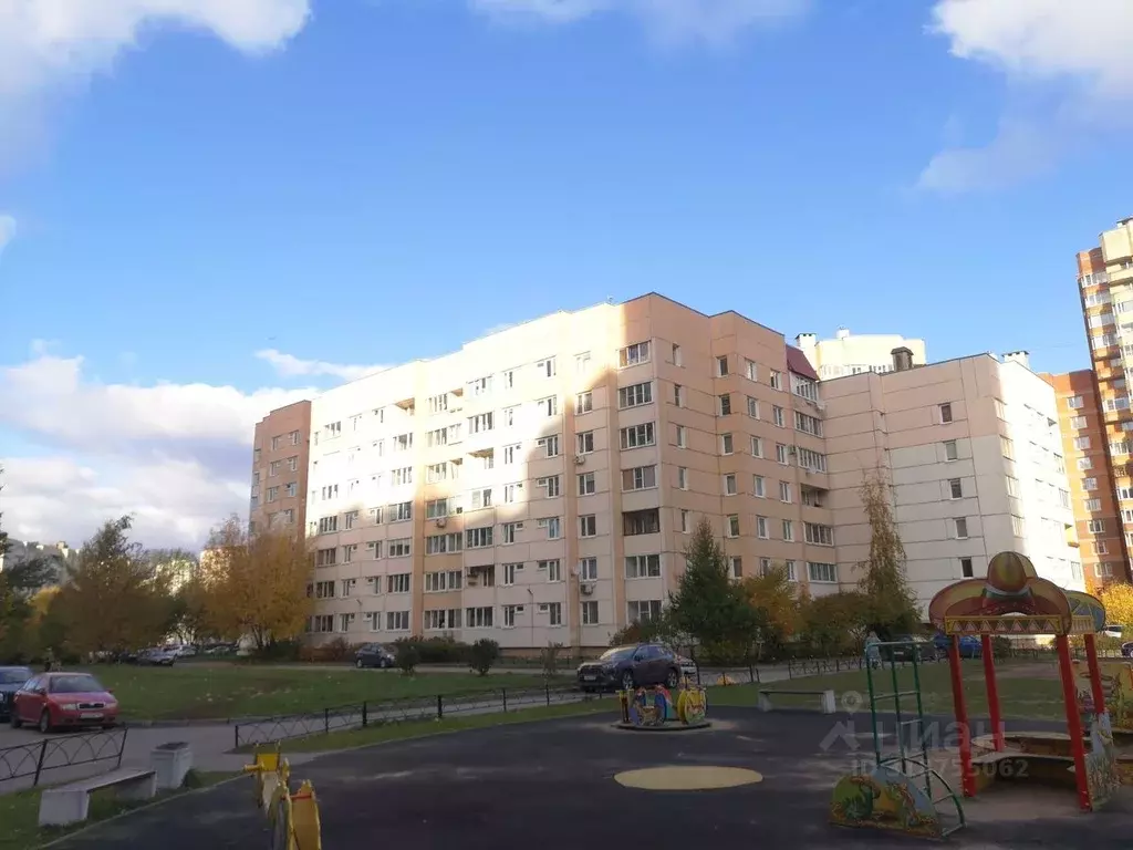 2-к кв. Санкт-Петербург Малая Бухарестская ул., 5к3 (71.7 м) - Фото 0