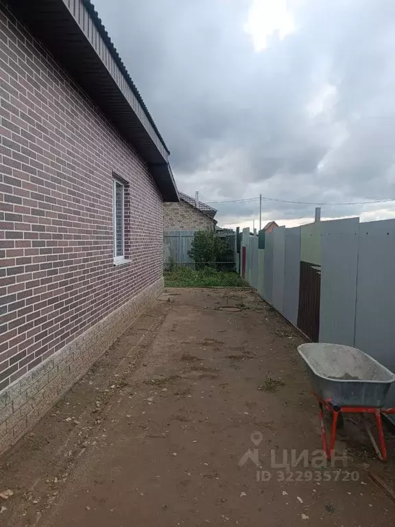 Дом в Ульяновская область, Чердаклинский район, Мирновское с/пос, с. ... - Фото 1