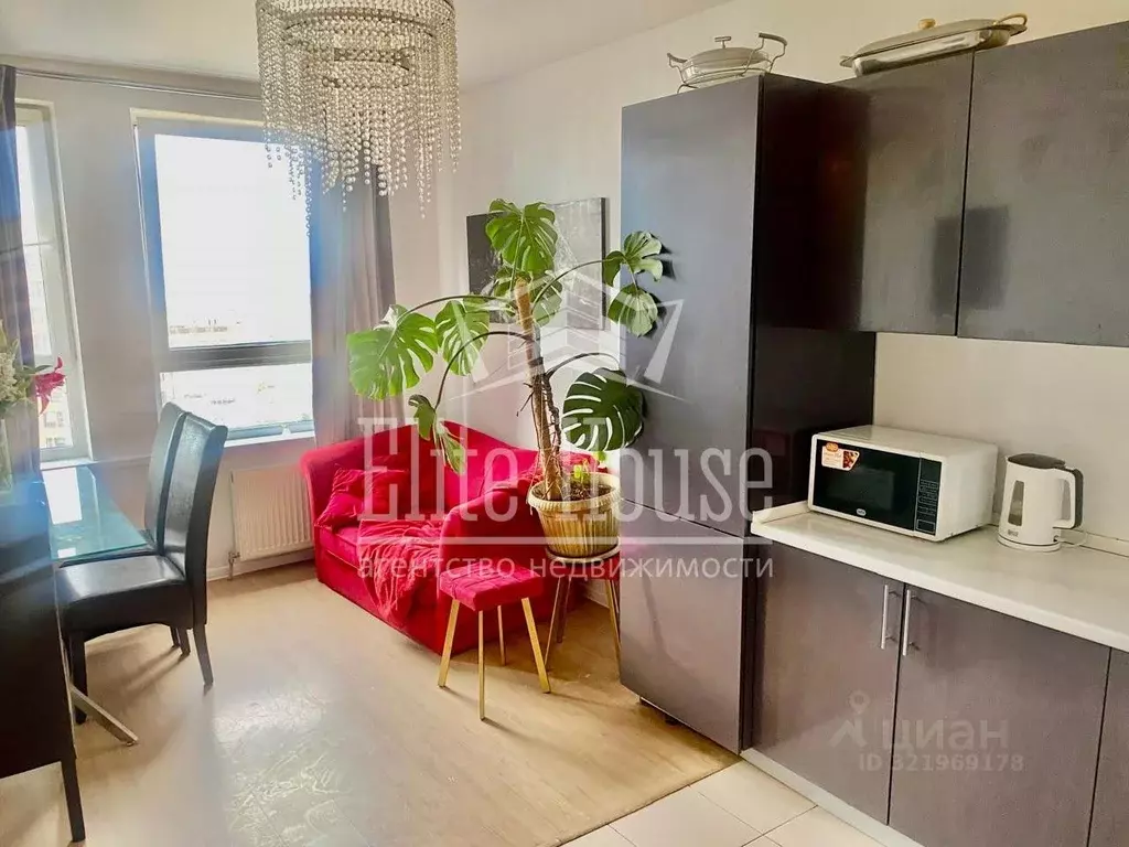 2-к кв. Калужская область, Калуга ул. 65 лет Победы, 21 (60.1 м) - Фото 2