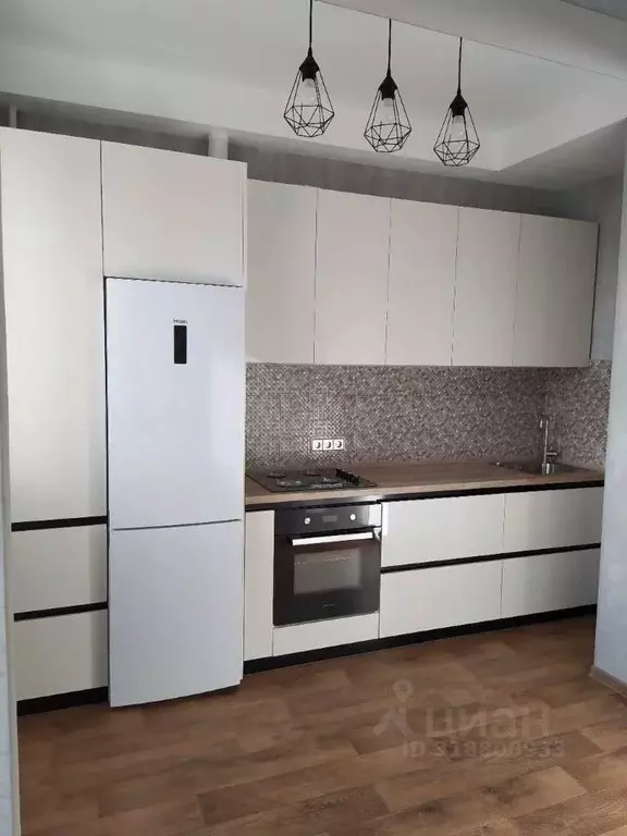 2-к кв. Омская область, Омск ул. Малиновского, 14к2 (55.0 м) - Фото 0