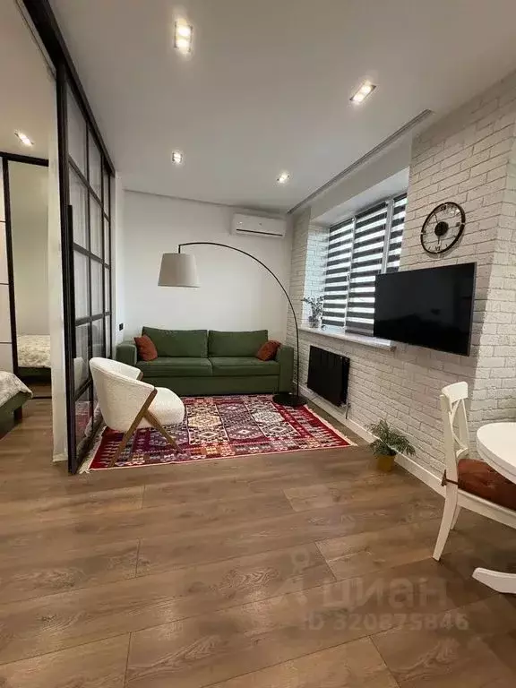 1-к кв. Северная Осетия, Владикавказ ул. Леонова, 10А (50.0 м) - Фото 1