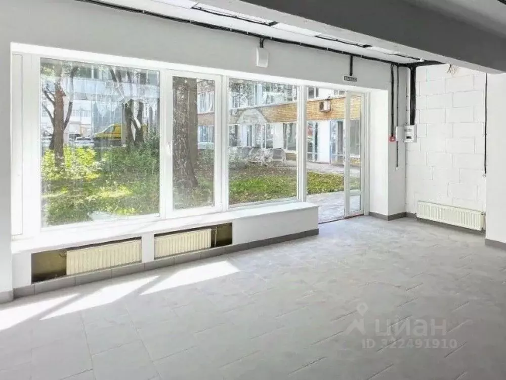 Торговая площадь в Москва Старокалужское ш., 62 (268 м) - Фото 1