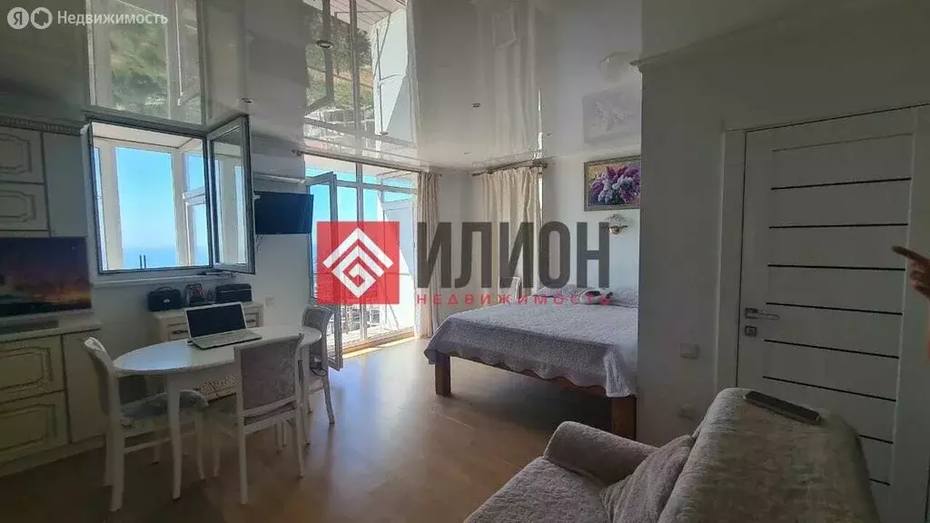 Квартира-студия: Ялта, улица Войкова, 36А (36.7 м) - Фото 1