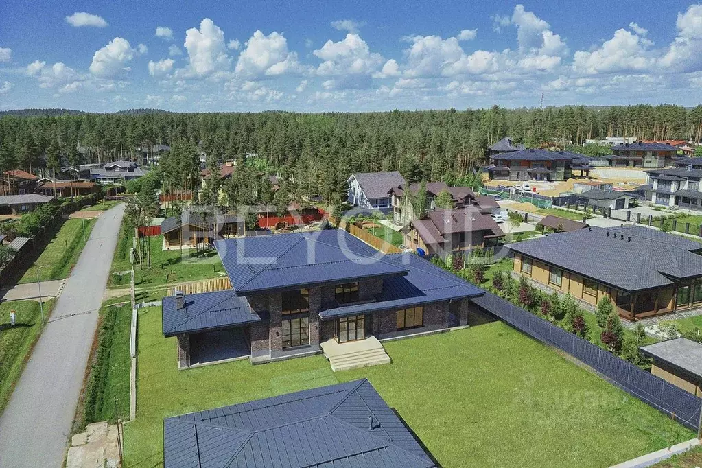 Дом в Ленинградская область, Всеволожский район, Бугровское городское ... - Фото 2