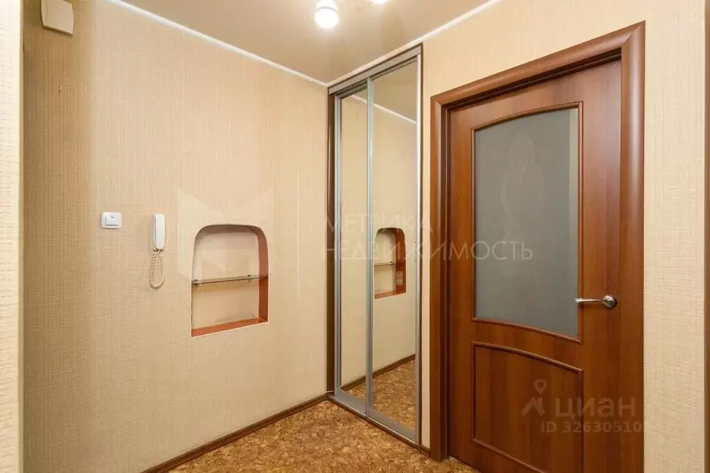 4-к кв. Тюменская область, Тюмень ул. Белинского, 8 (61.5 м) - Фото 1