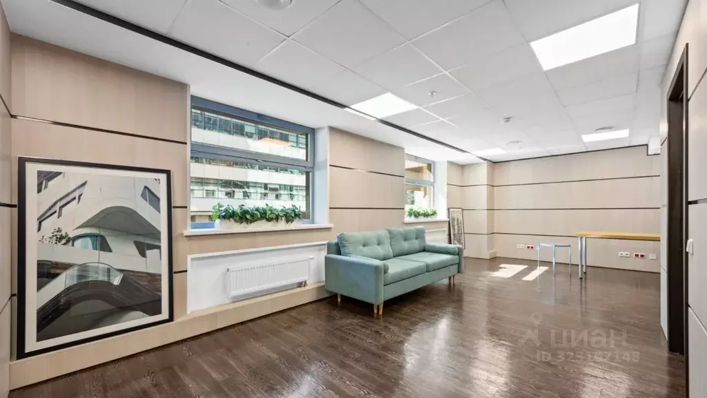 Торговая площадь в Санкт-Петербург 18-я Васильевского острова линия, ... - Фото 2