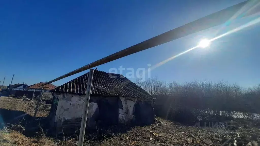 Участок в Белгородская область, Валуйский муниципальный округ, с. ... - Фото 0