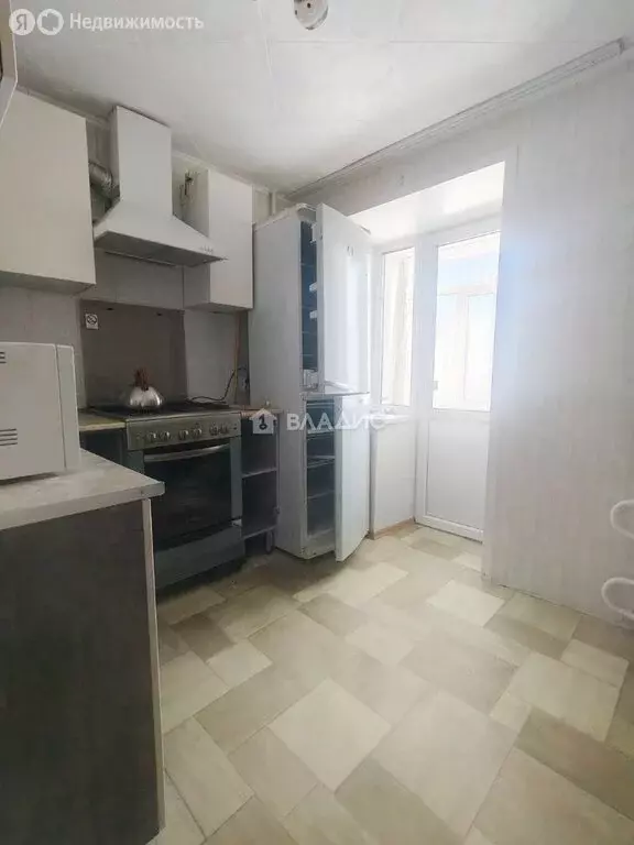 2-комнатная квартира: Брянск, Бежицкий район, улица Молодой Гвардии, ... - Фото 2