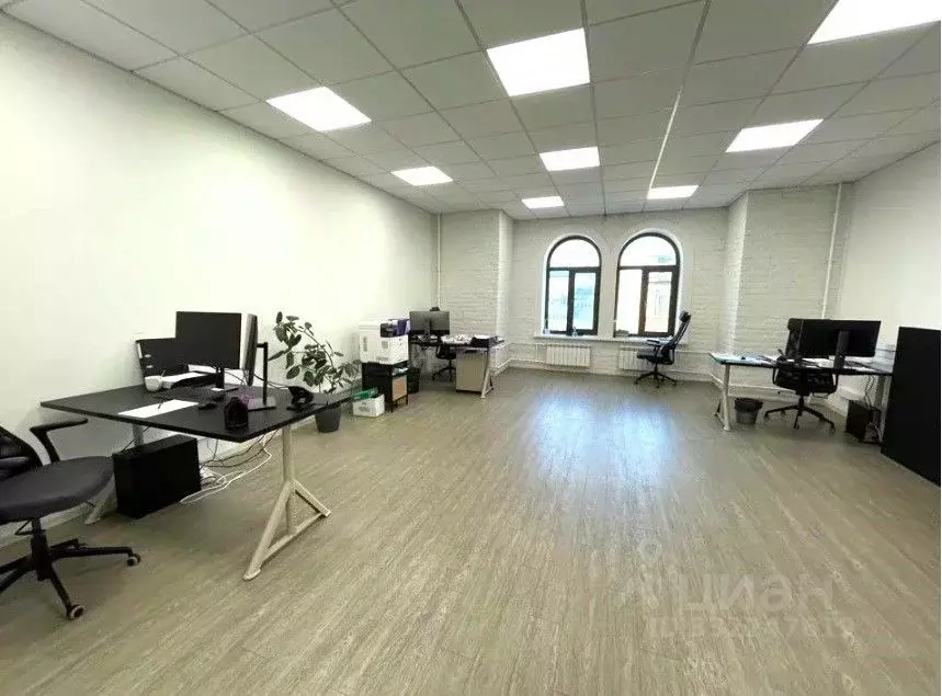 Офис в Санкт-Петербург 2-я Советская ул., 27/2 (155 м) - Фото 1