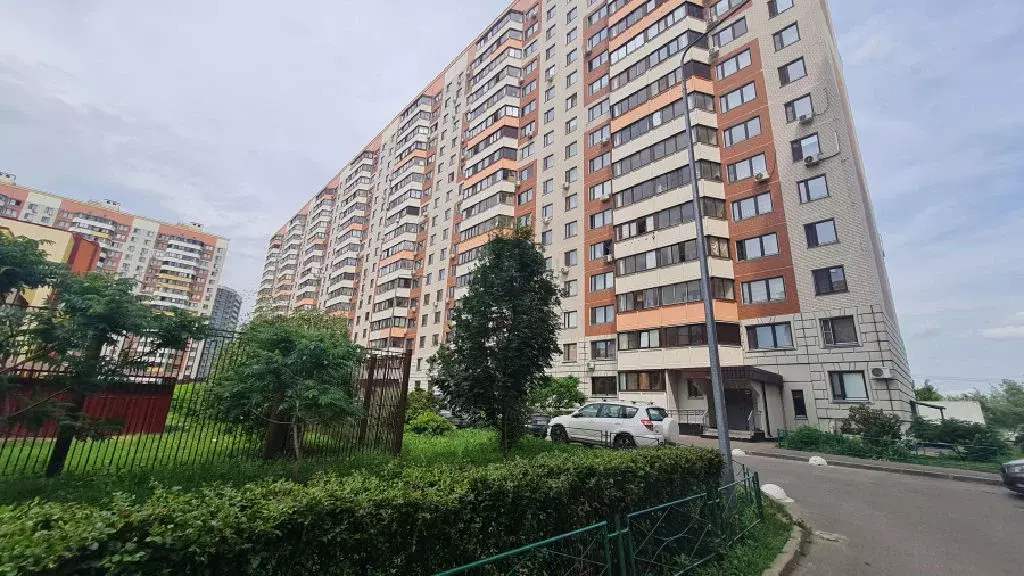 Продается 1-комнатная квартира - Фото 1