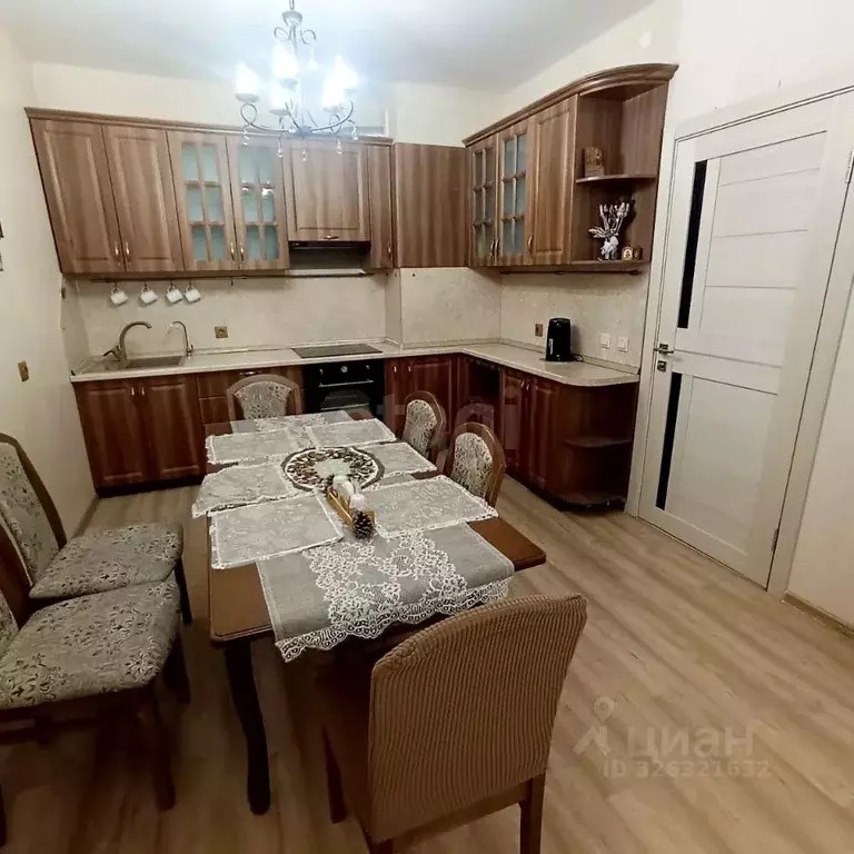 3-к кв. Волгоградская область, Волгоград ул. Маршала Воронова, 24 ... - Фото 1