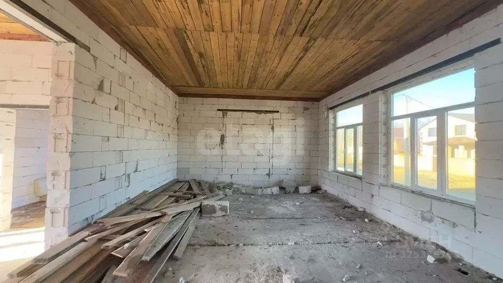 Дом в Челябинская область, пос. Увельский, пос. Сосняки ул. Гагарина, ... - Фото 1