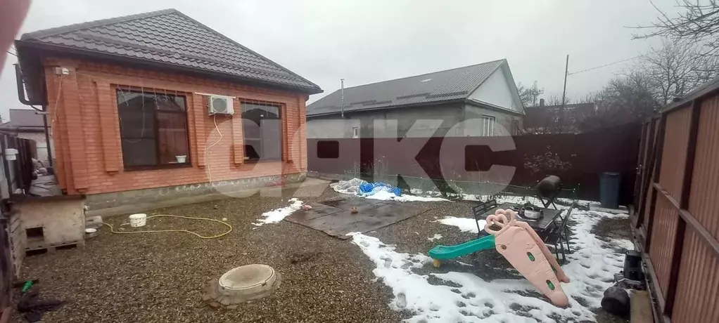 Дом в Краснодарский край, Армавир городской округ, пос. Заветный ул. ... - Фото 1