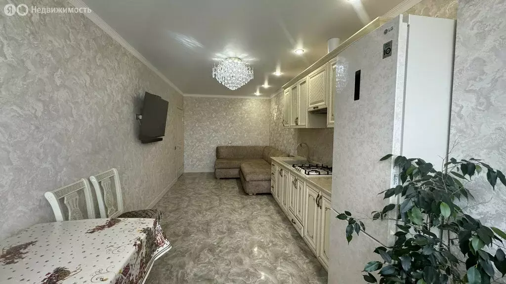 1-комнатная квартира: Владикавказ, улица Алихана Гагкаева, 7А (54 м) - Фото 1