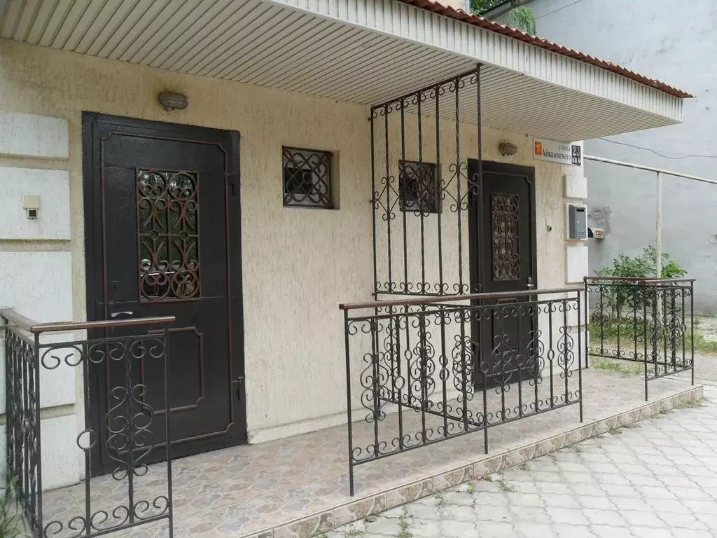 1-к кв. Крым, Керчь ул. Айвазовского, 23 (30.0 м) - Фото 1