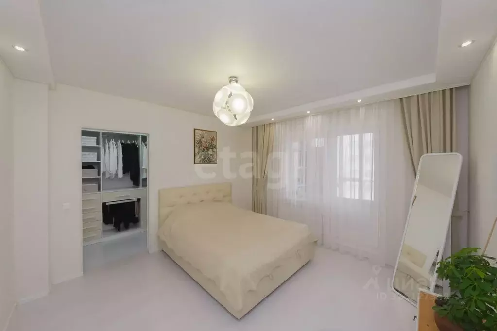 3-к кв. Тюменская область, Тюмень ул. Дмитрия Менделеева, 12 (89.7 м) - Фото 1