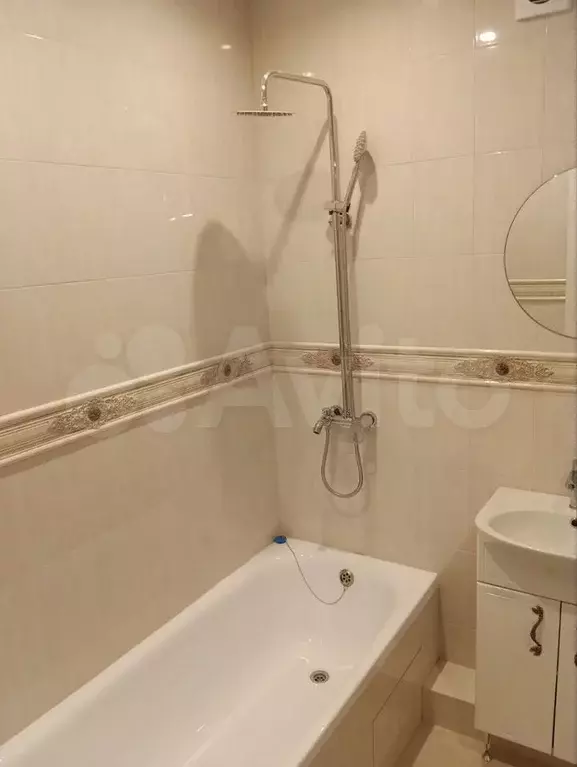 1-к. квартира, 40 м, 5/18 эт. - Фото 1