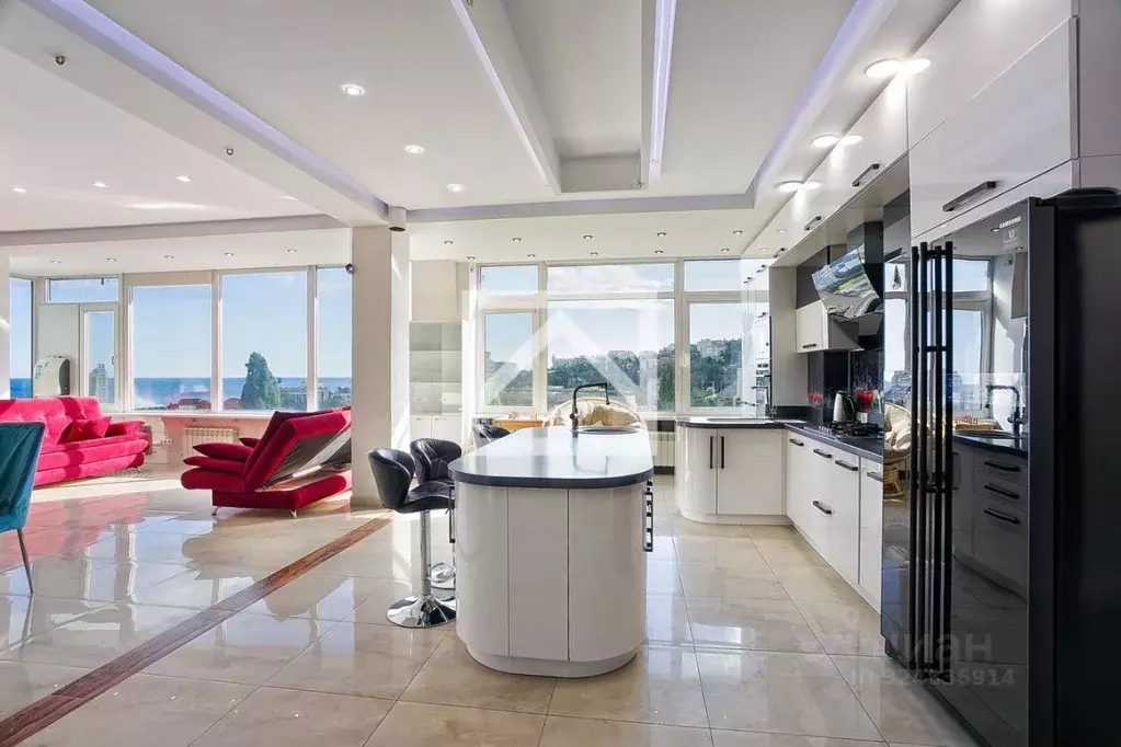 2-к кв. Крым, Ялта ул. Кирова, 41 (115.9 м) - Фото 1