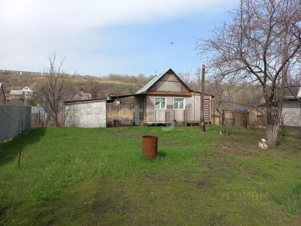 Дом в Саратовская область, д. Крутец  (24 м) - Фото 1