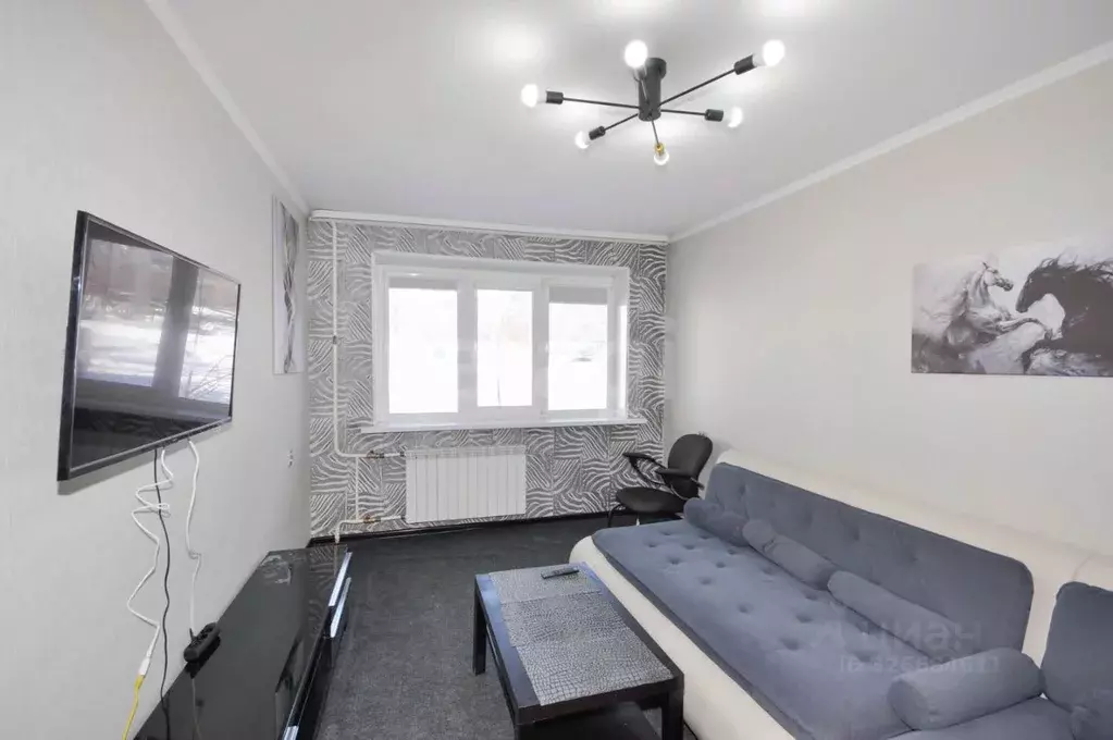 2-к кв. Сахалинская область, Южно-Сахалинск Комсомольская ул., 191 ... - Фото 1