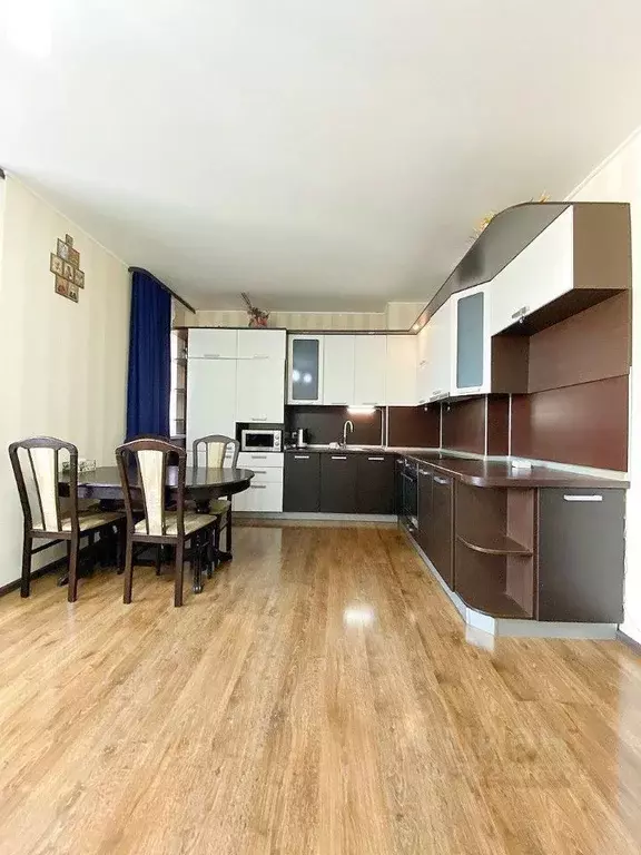 2-к кв. Ханты-Мансийский АО, Сургут просп. Мира, 55 (85.2 м) - Фото 1