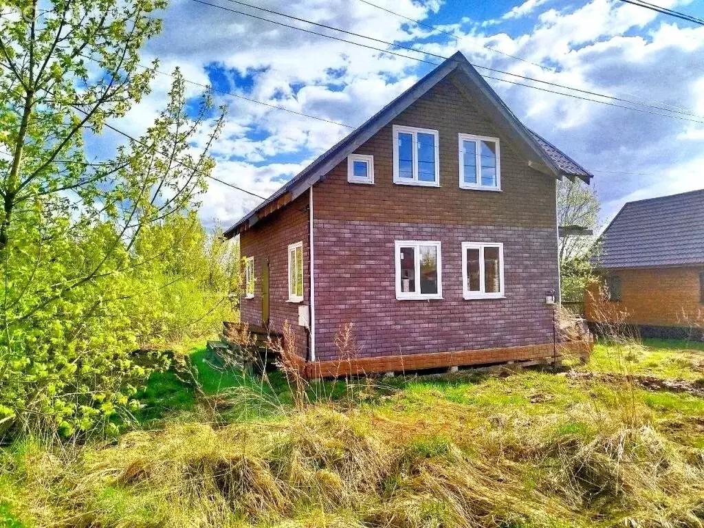 Дом в посёлок городского типа Красное-на-Волге, Молодёжная улица (123 ... - Фото 0