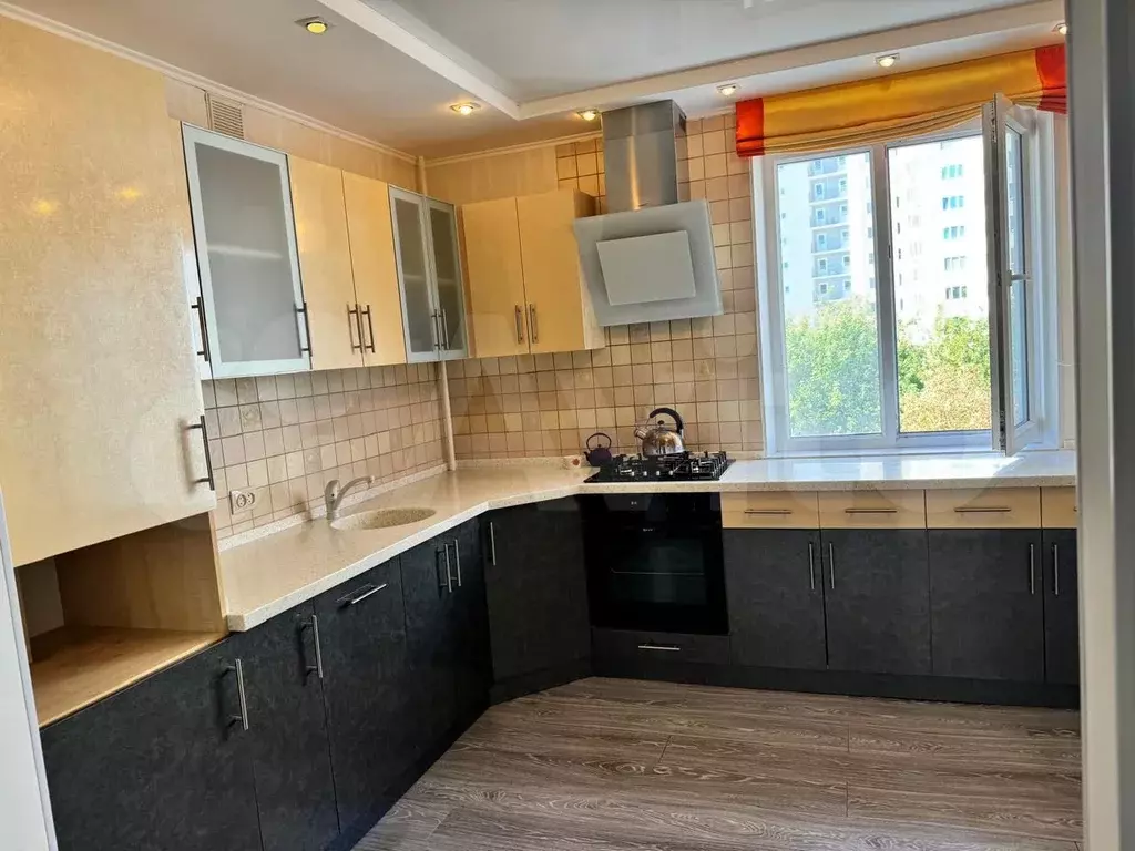 3-к. квартира, 73,5 м, 5/10 эт. - Фото 0
