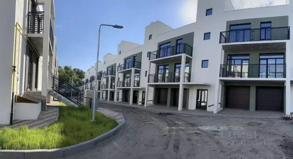 Таунхаус в Самарская область, Самара ул. Берег реки Волги, 9Б (361 м) - Фото 1