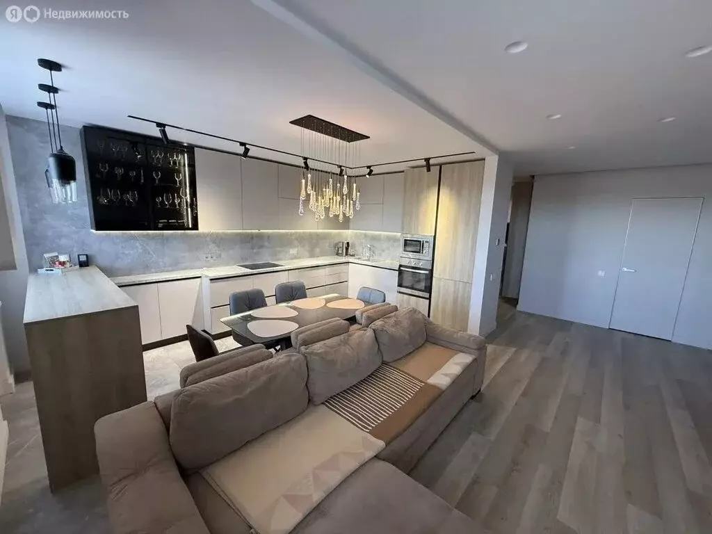 3-комнатная квартира: Северск, улица Славского, 24 (125.5 м) - Фото 2