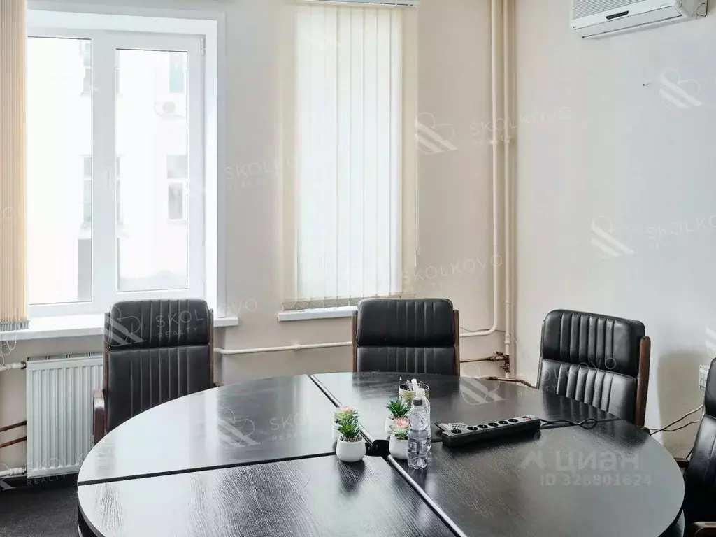 Офис в Москва Моховая ул., 11С13 (175 м) - Фото 2